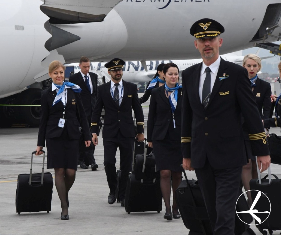 LOT Polish Airlines Cabin Crew