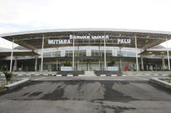 Mutiara SIS Al-Jufrie Airport