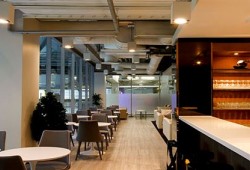 Louis' Tavern Dayroom & CIP Lounges