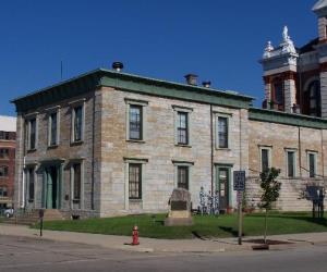 Dubuque County Jail
