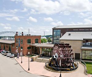 National Mississippi River Museum & Aquarium