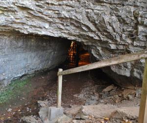 Bell Witch Cave